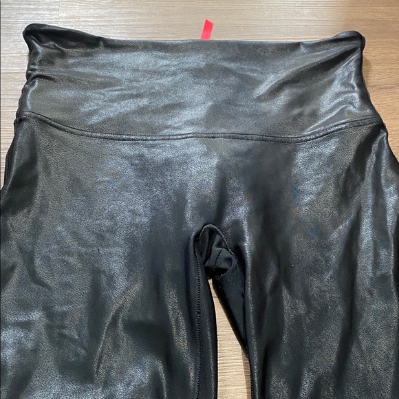 Spanx Black Faux Leather Leggings size XL - Picture 6 of 7